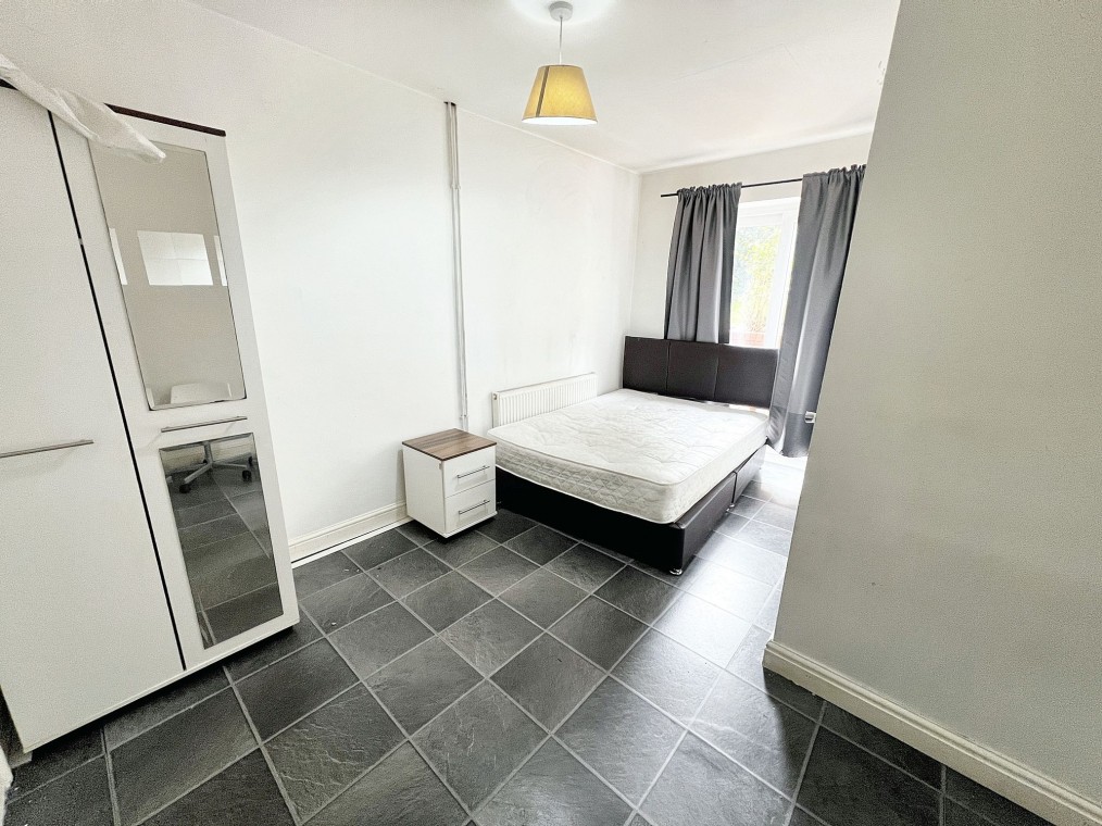 90 Strathmore Avenue, Coventry, CV1