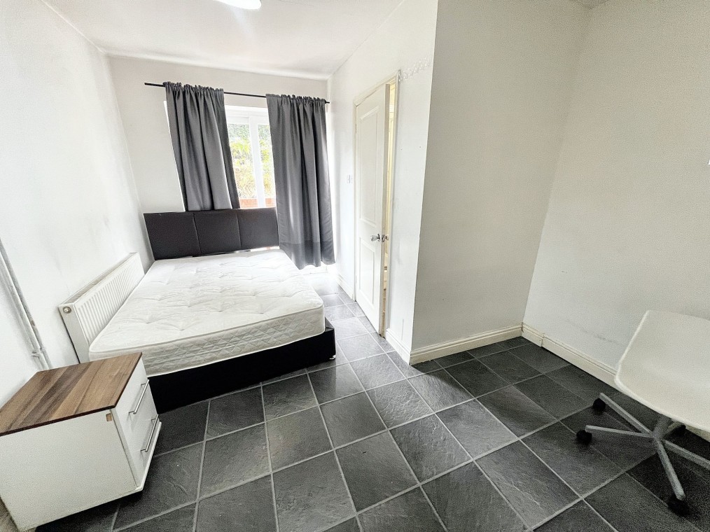 90 Strathmore Avenue, Coventry, CV1