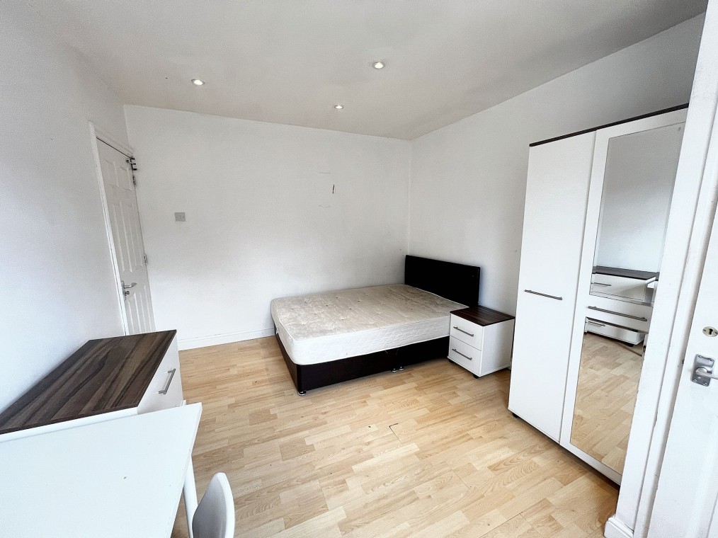 90 Strathmore Avenue, Coventry, CV1