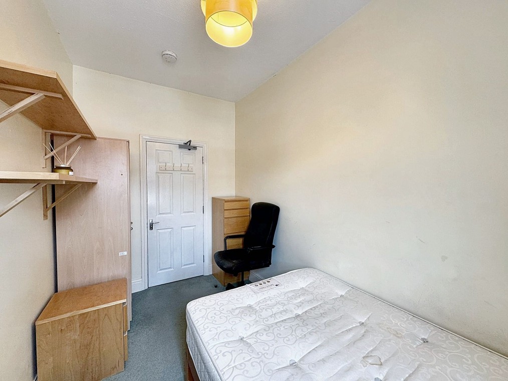 82 Sir Thomas Whites Road, Coventry, CV5