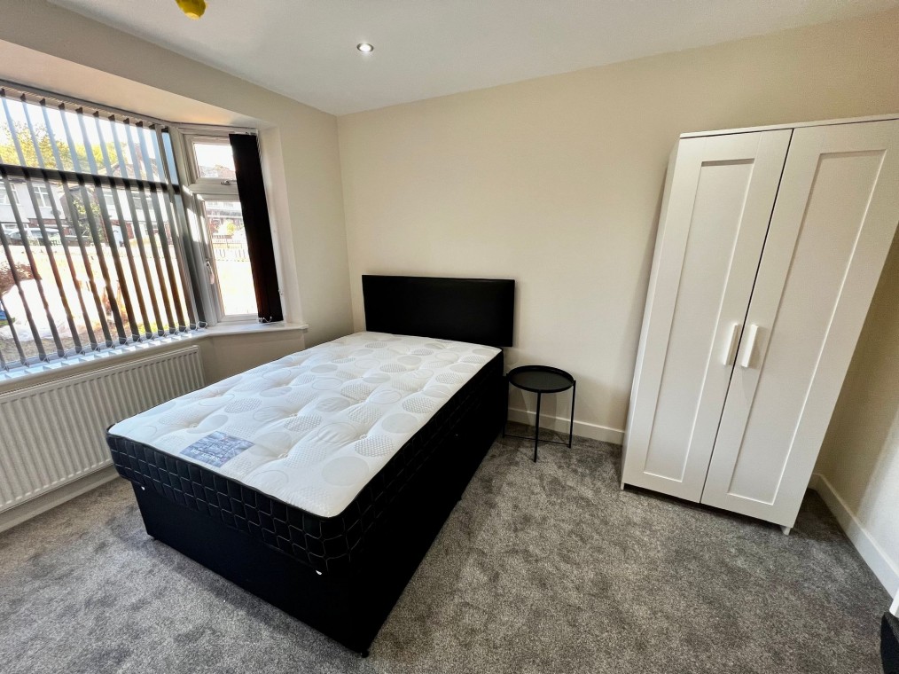 Sir Henry Parkes Road, Coventry, CV5