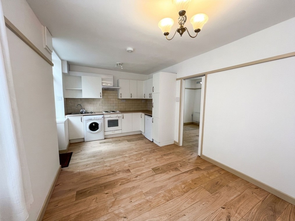 Leamington Road, Stivichall Manor, CV3