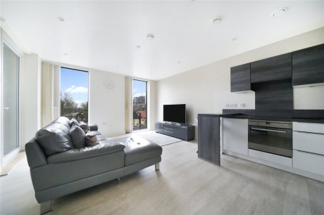 Cleveland Park Avenue, London