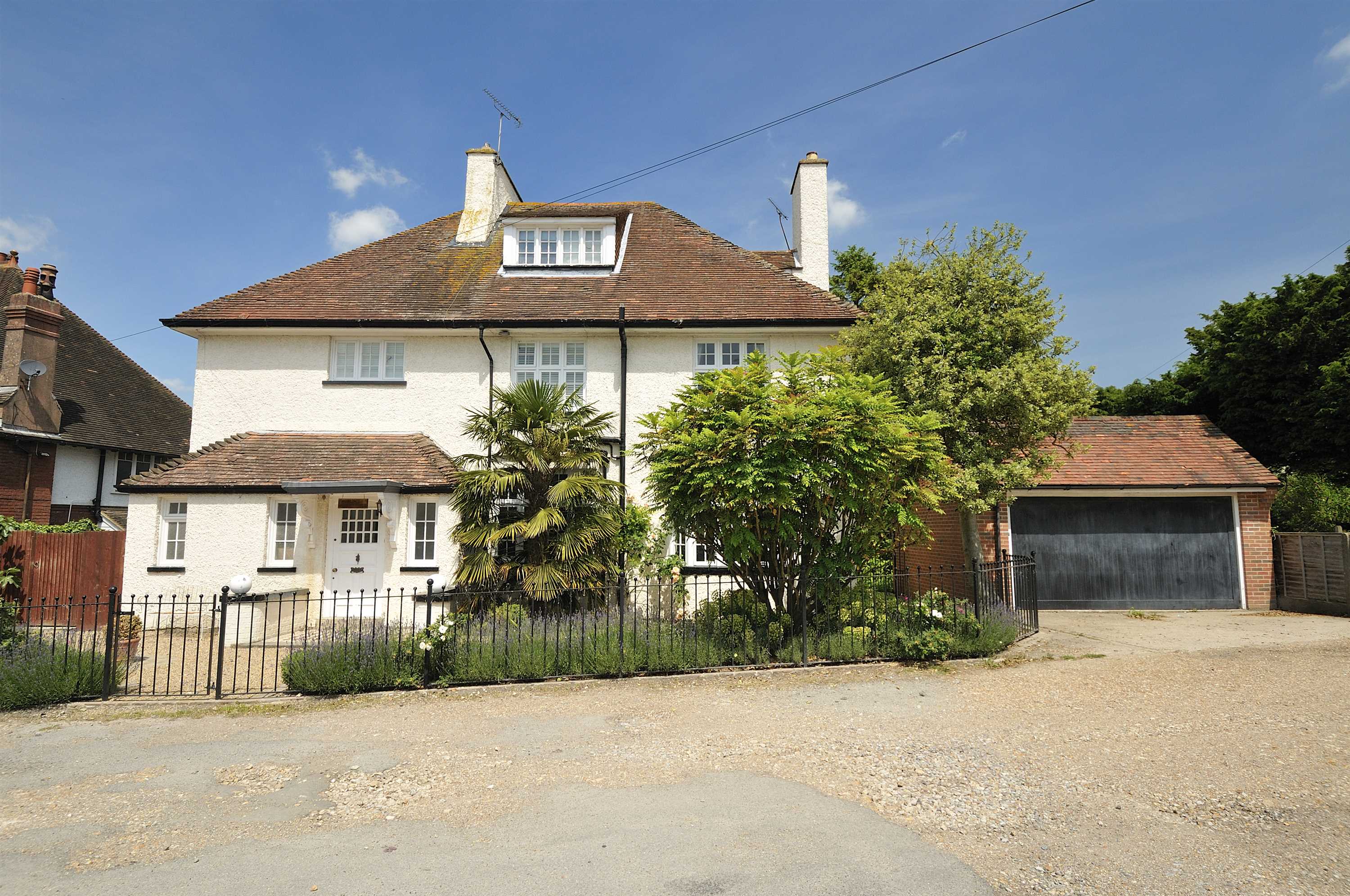 Manton House, Burleigh Road, Charing