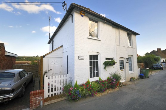 Lavender Cottage, The Row, Elham