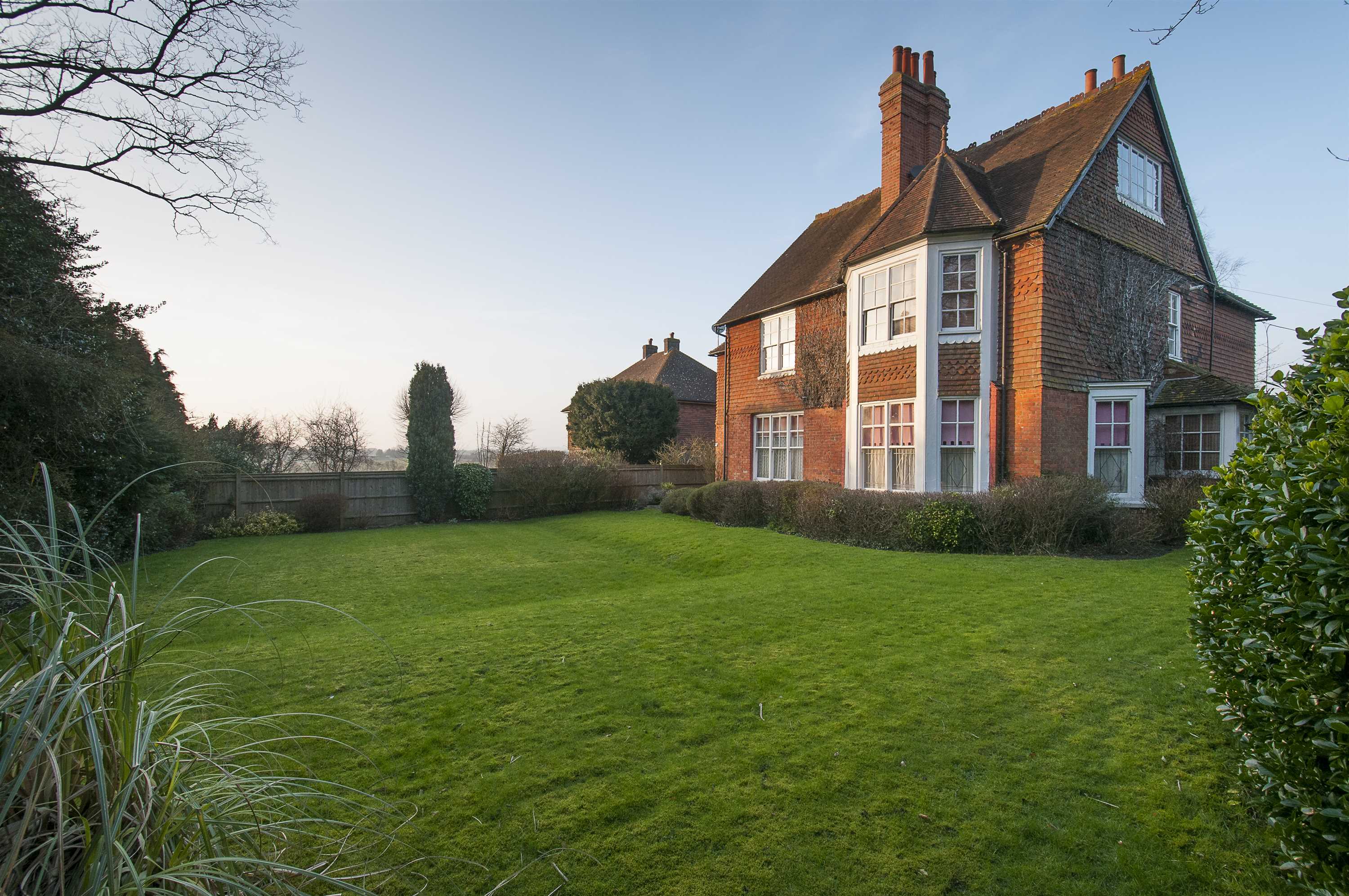 Hardwicke House, Pluckley Road, Charing