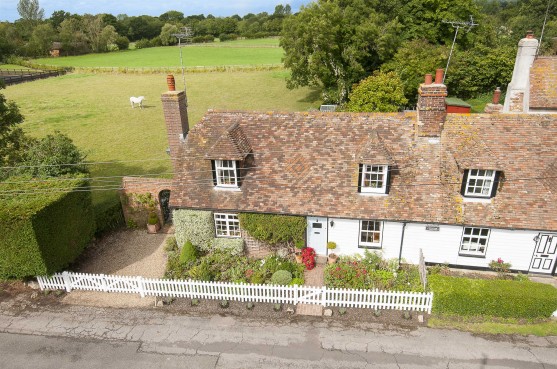 Kingsland Cottages, Kingsland Lane, Egerton