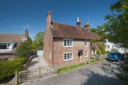 Old Church Farmhouse, Ashford