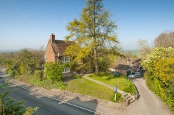 Cliffe Cottage, Forge Hill, Pluckley