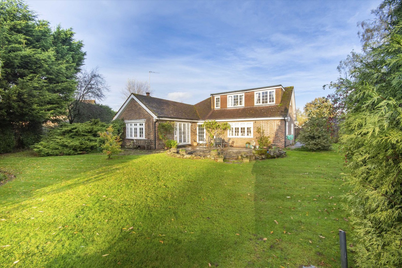 Mistletoe Cottage, Lambden Road, Pluckley