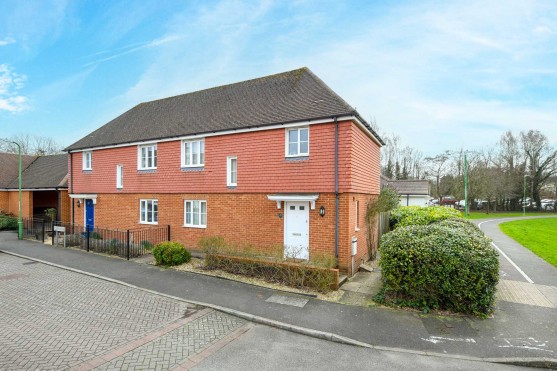 Ellen Close, Charing