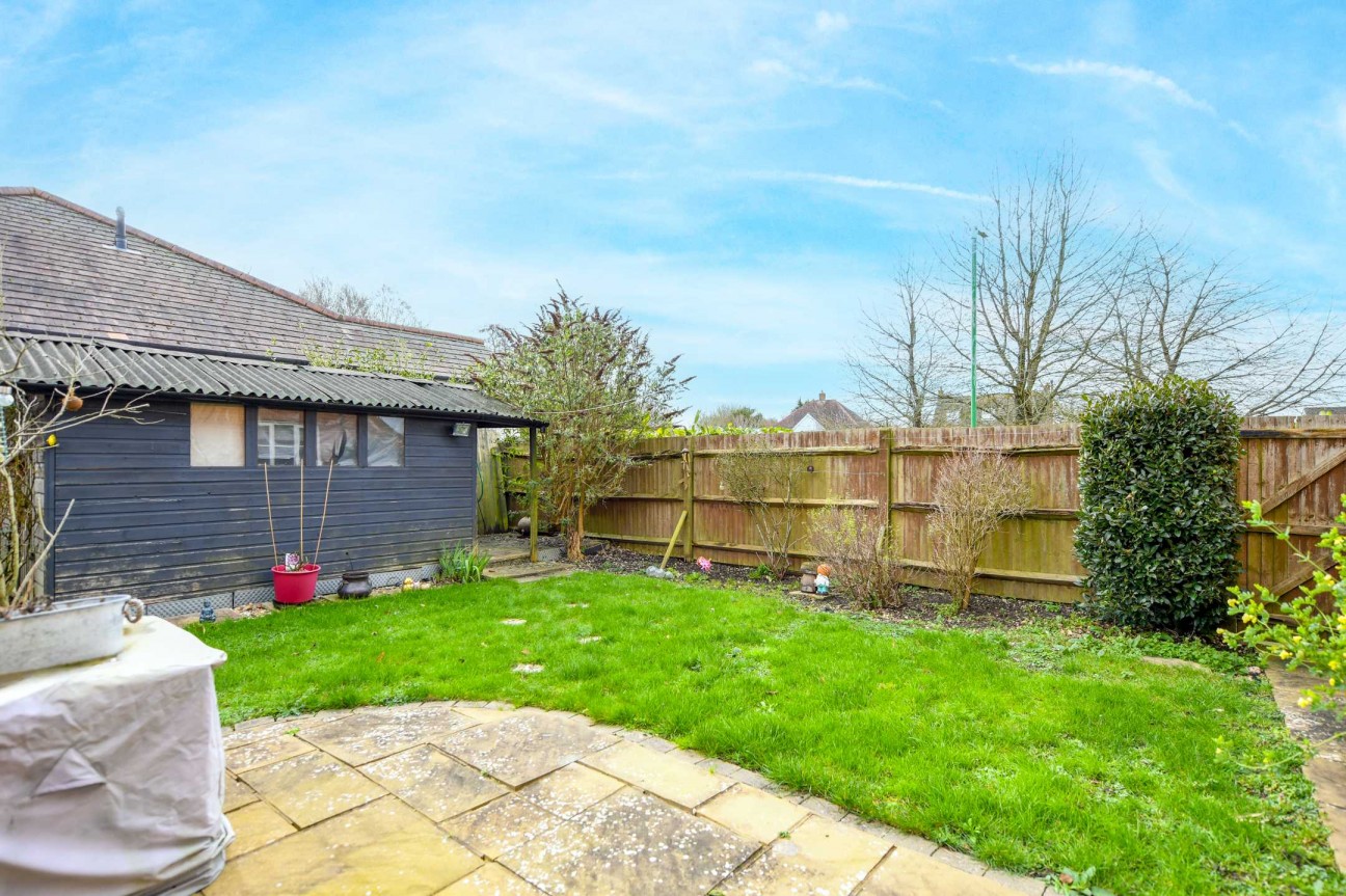 Ellen Close, Charing