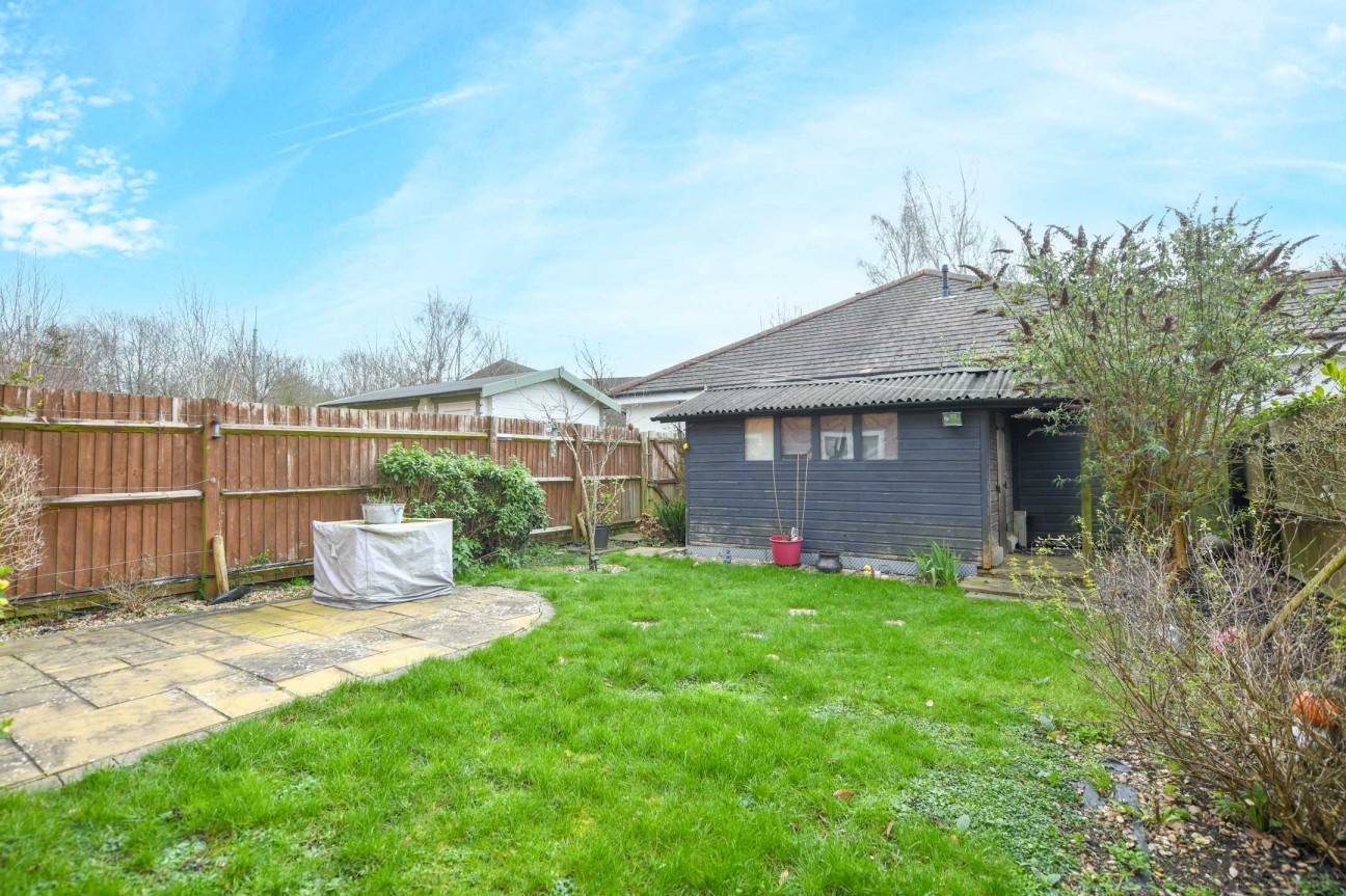 Ellen Close, Charing