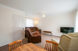 Ellen Close, Charing