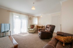 Ellen Close, Charing