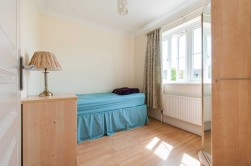 Ellen Close, Charing