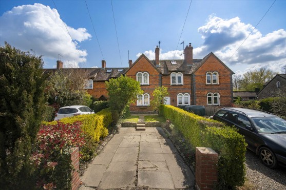 Dering Terrace, Station Road, Pluckley