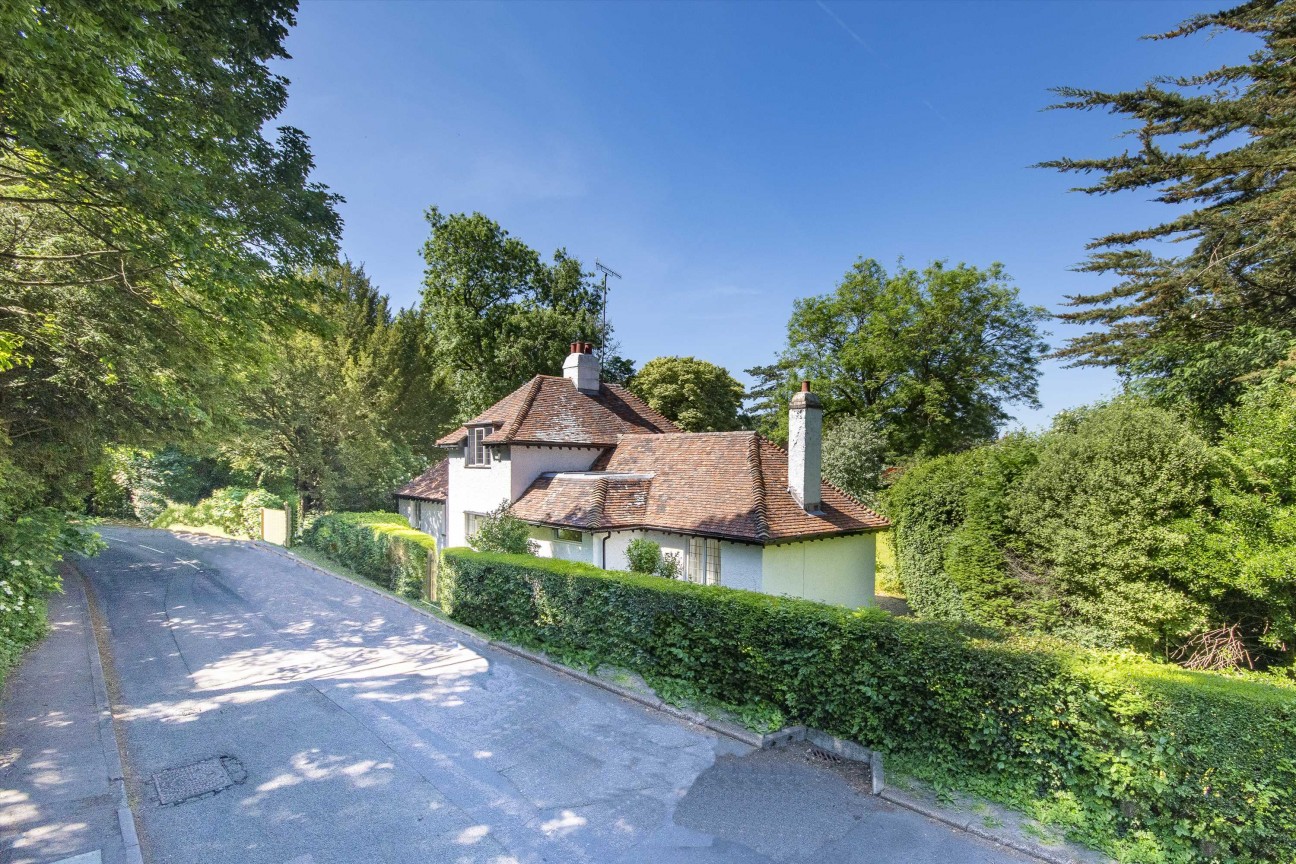 Gate Cottage, Old Ashford Road, Charing