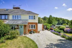 Bowl Cottages, Bowl Road, Charing