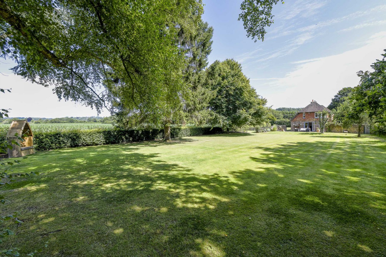 Yew Tree Cottage, Wootton Lane, Charing