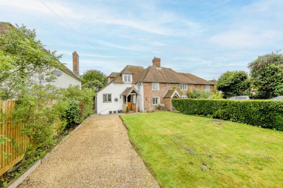 Cosy Cottage, Church Lane, Challock