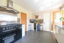 Setl, Station Road, Pluckley