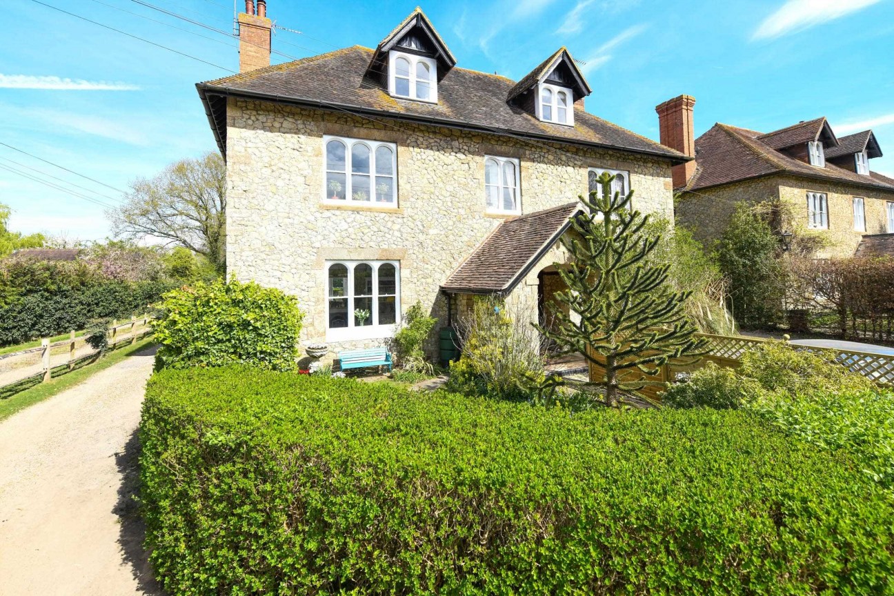 Grove House, Pluckley