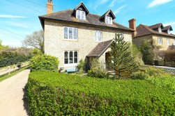 Grove House, Pluckley