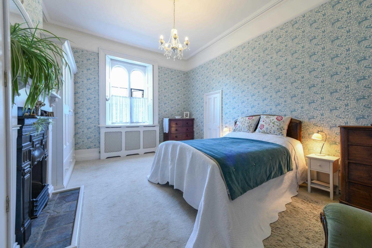 Grove House, Pluckley