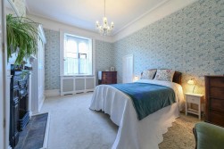 Grove House, Pluckley