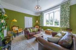 Grove House, Pluckley