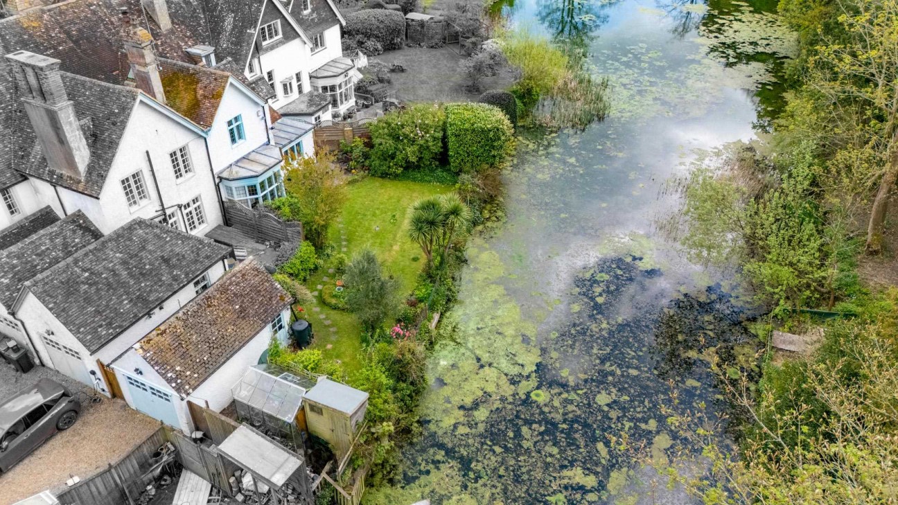 The Moat House, Charing