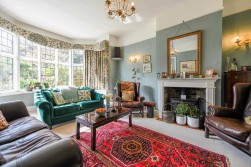 The Moat House, Charing