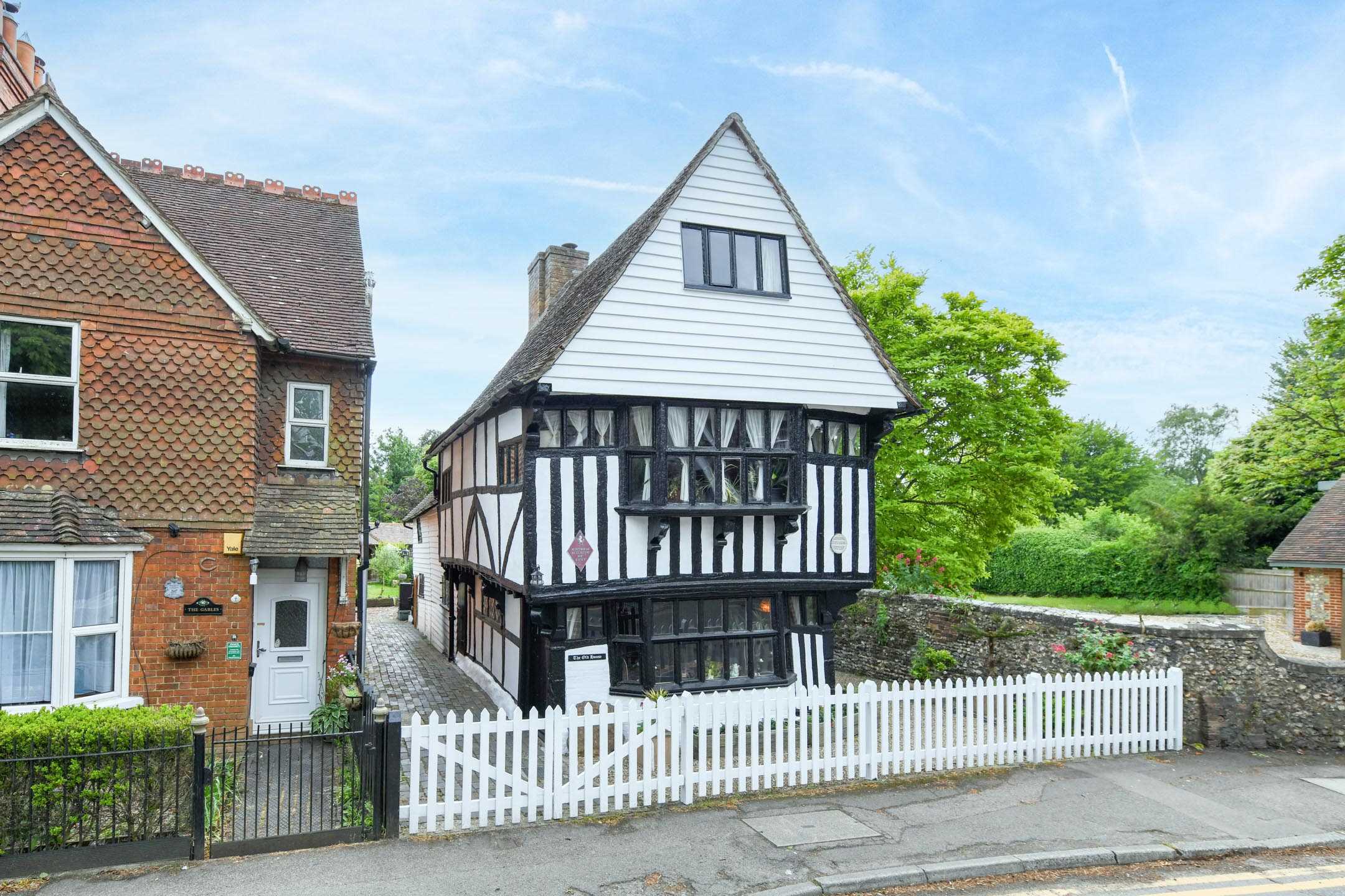 The Old House, Station Road, Charing