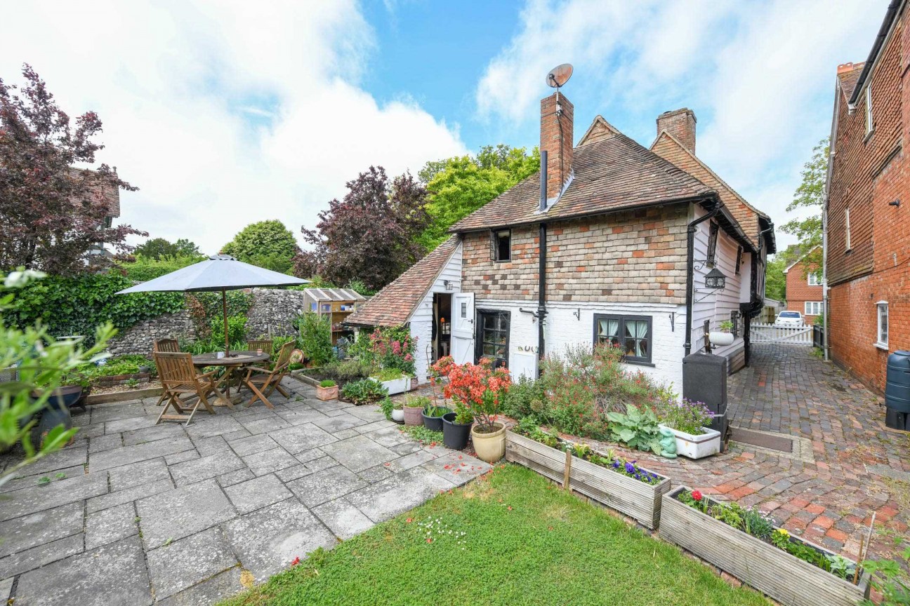 The Old House, Station Road, Charing