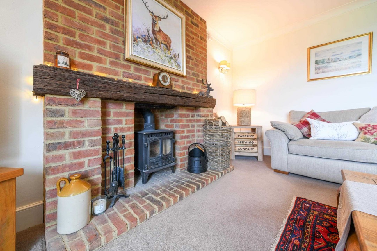 Pett Farmhouse, Pett Lane, Ashford