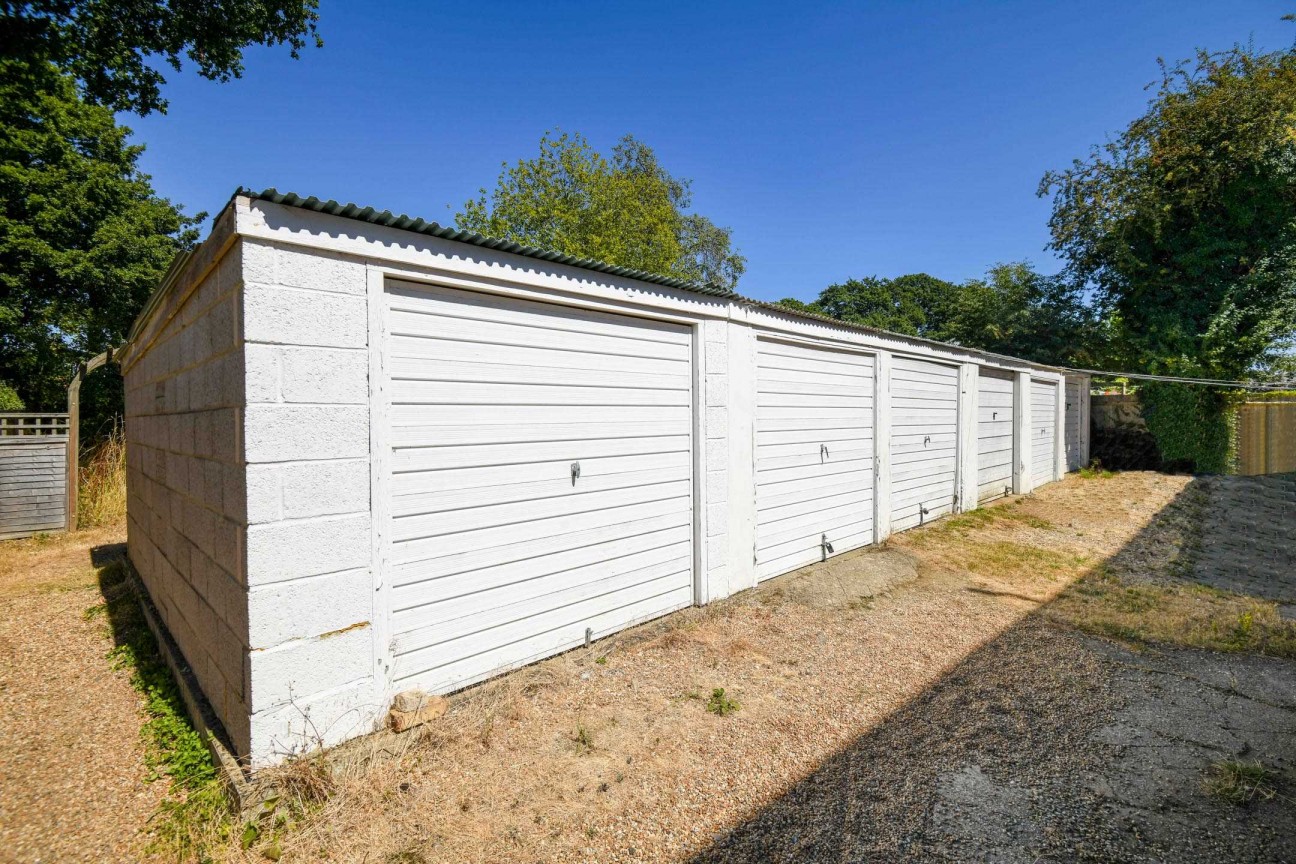 Flat 5, The Grove, Pluckley