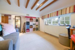 Snagsmount, Lambden Road, Pluckley