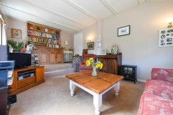 Bolton Farmhouse, Rose Lane, Lenham Heath