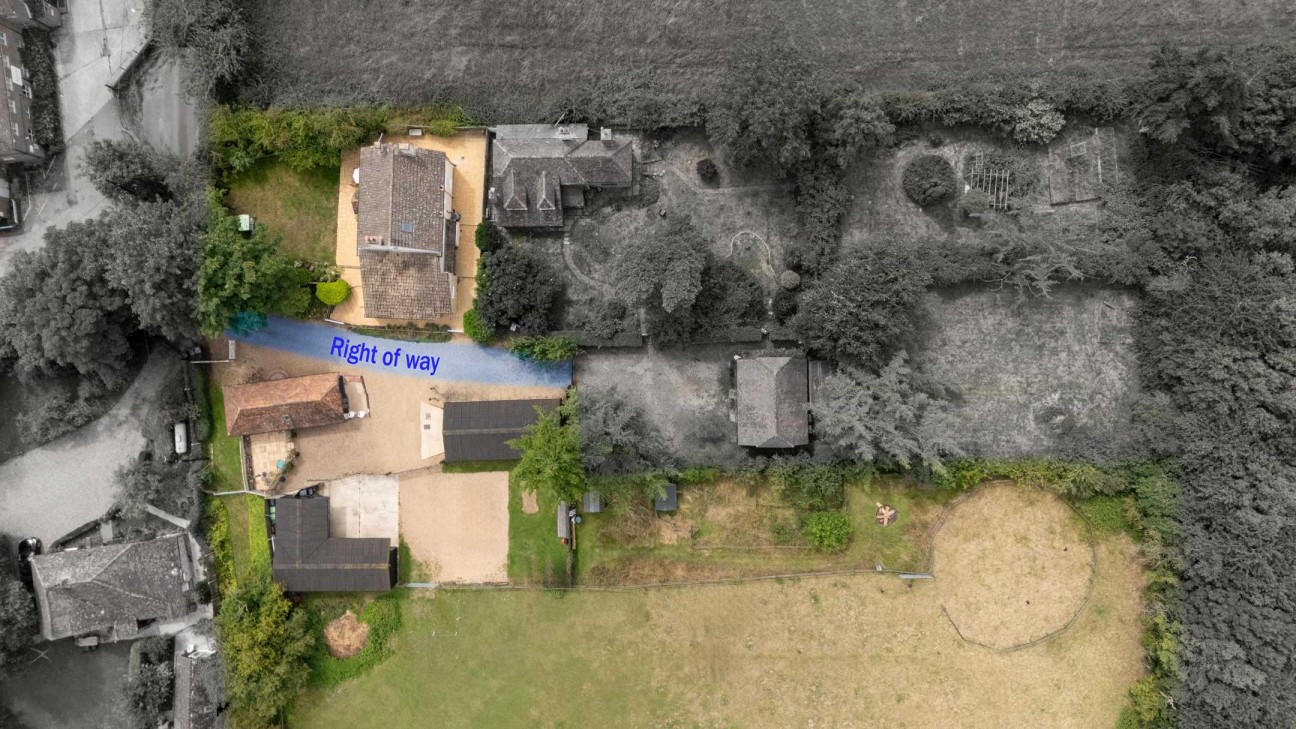 Bolton Farmhouse, Rose Lane, Lenham Heath