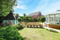 Poppyfields, Charing