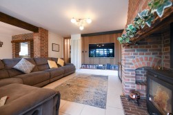 Highfields, Shalmsford Road, Chilham