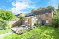 Station Road, Pluckley