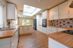 Station Road, Pluckley