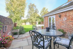 St Johns, Burleigh Road, Charing