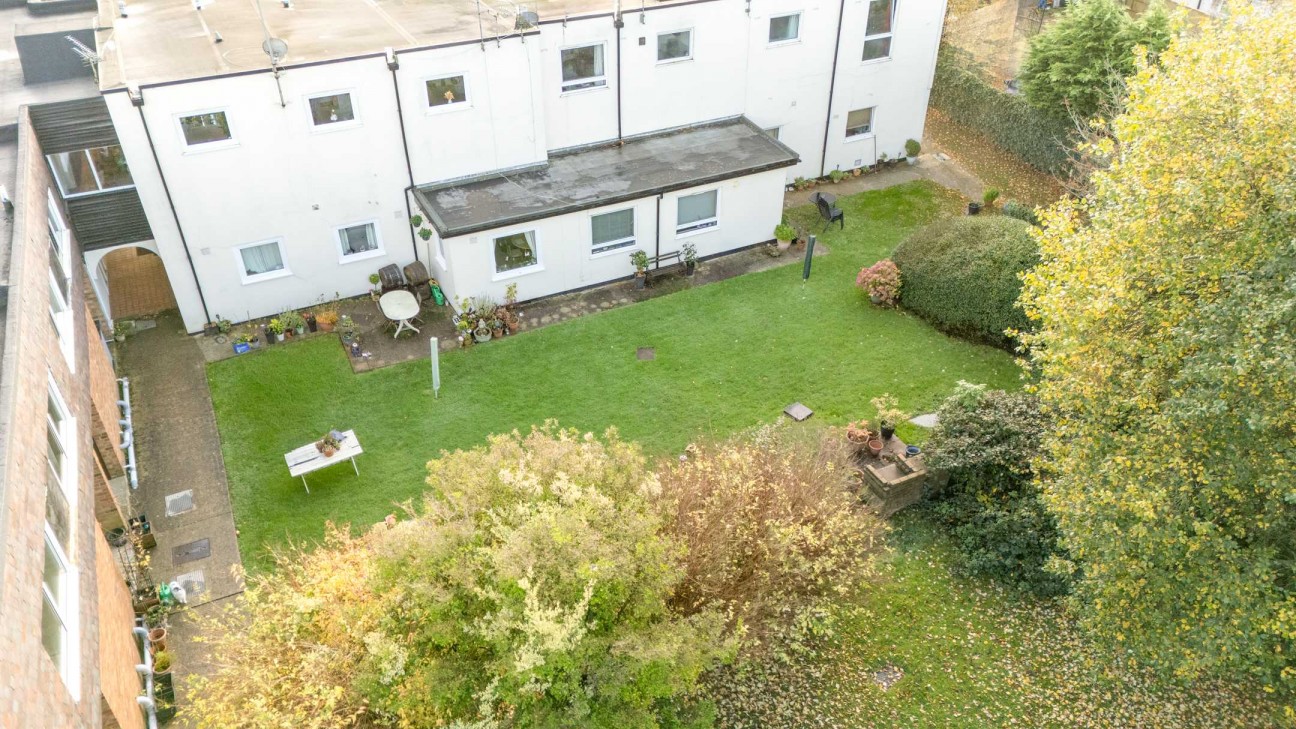 Weald Court, Charing Hill, Charing