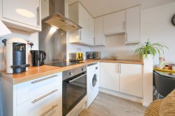 Weald Court, Charing Hill, Charing