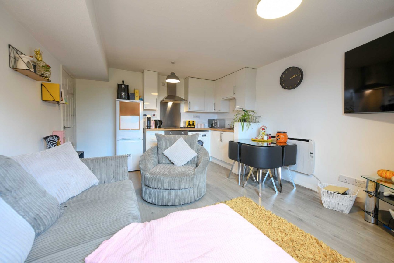 Weald Court, Charing Hill, Charing