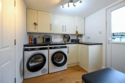 Cherry Tree Road, Charing Heath