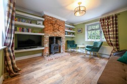 Chapel Row, Hothfield